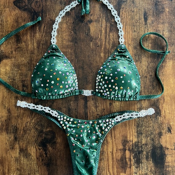 Competition bikini by KH Customs - Picture 1 of 8